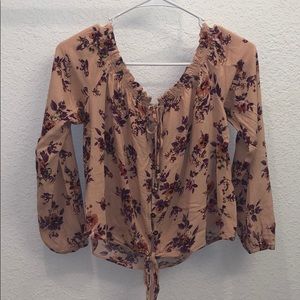 Off shoulder rewind shirt
